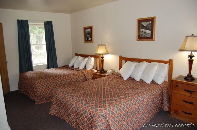ווסט גליישר Motel Lake Mcdonald מראה חיצוני תמונה